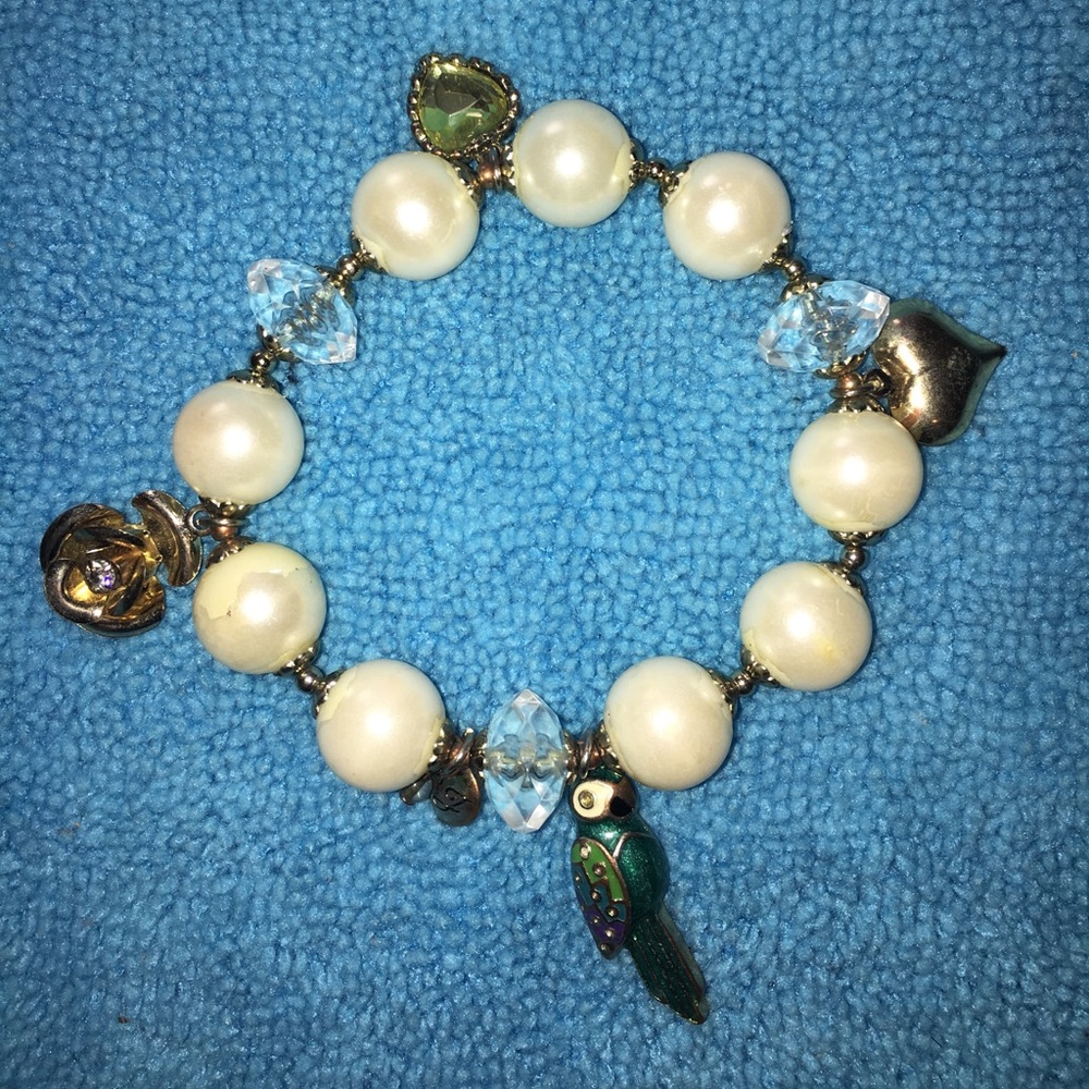 🤩BOGO FREE Betsey Johnson Bird Bracelet
